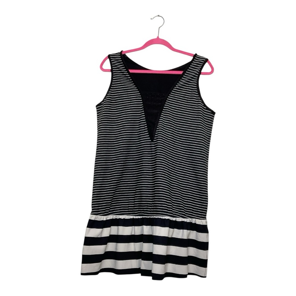 Women’s Lululemon Reversible Both Ways dress, size tag missing ( size large)